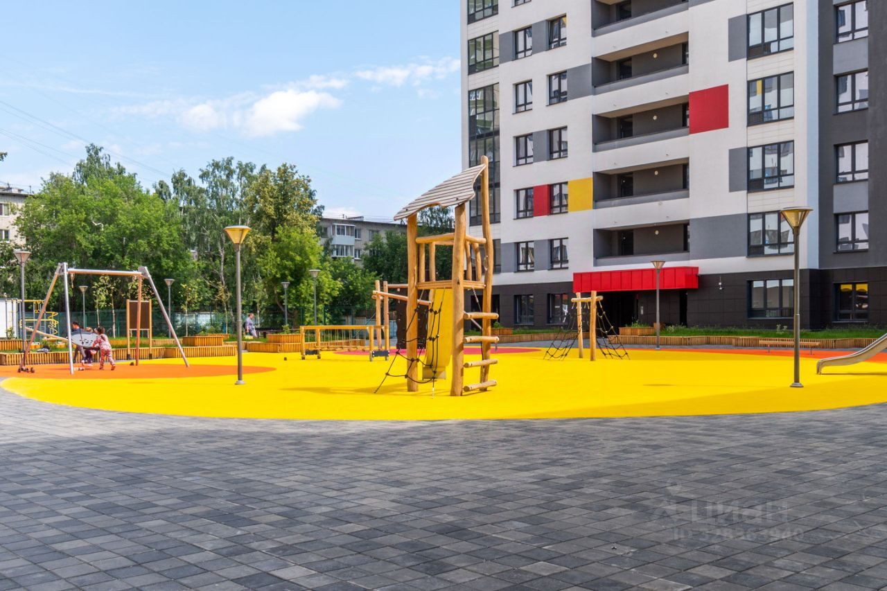 Новостройка, р-н Кировский