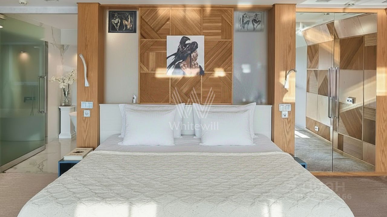 Лофт с потолками 5,5 м в Tribeca, Москва