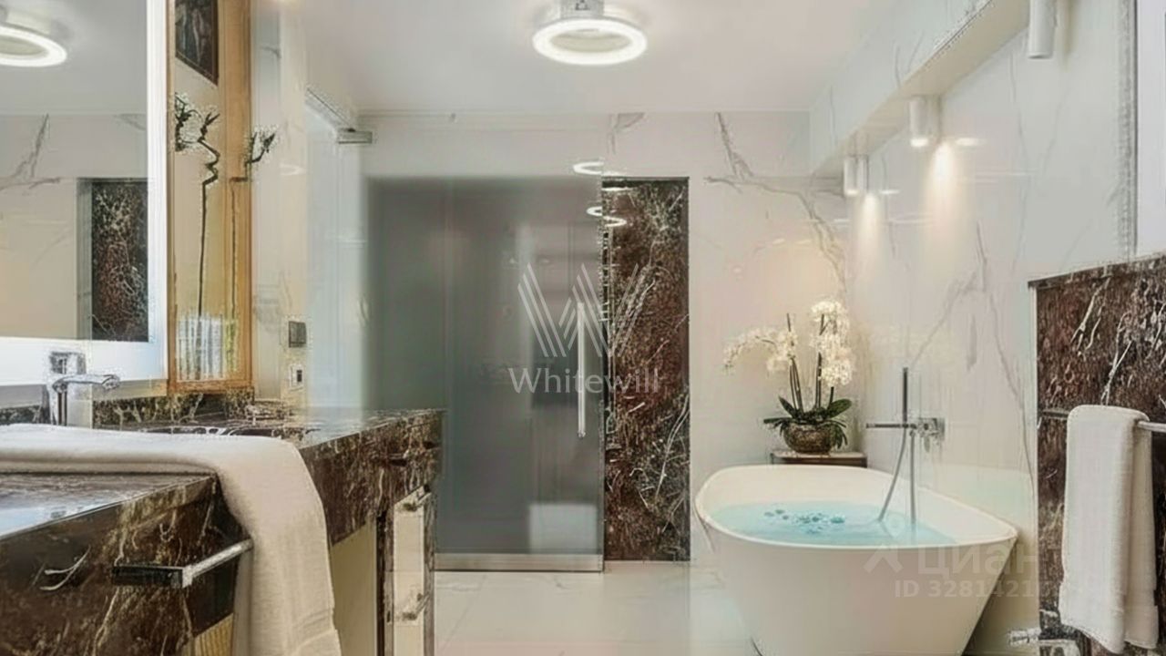 Лофт с потолками 5,5 м в Tribeca, Москва