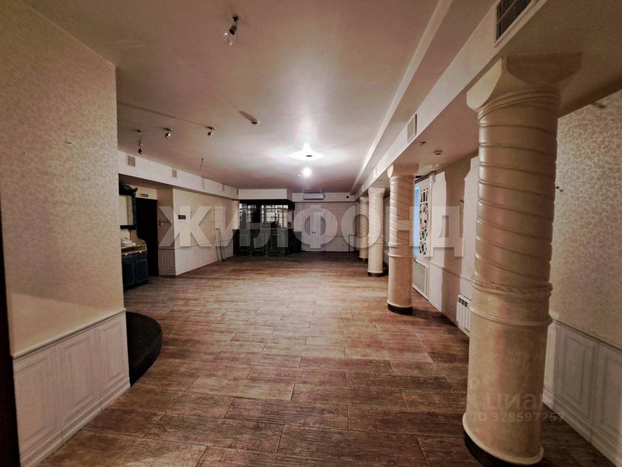 Торговая площадь, р-н Калининский, Новосибирск
