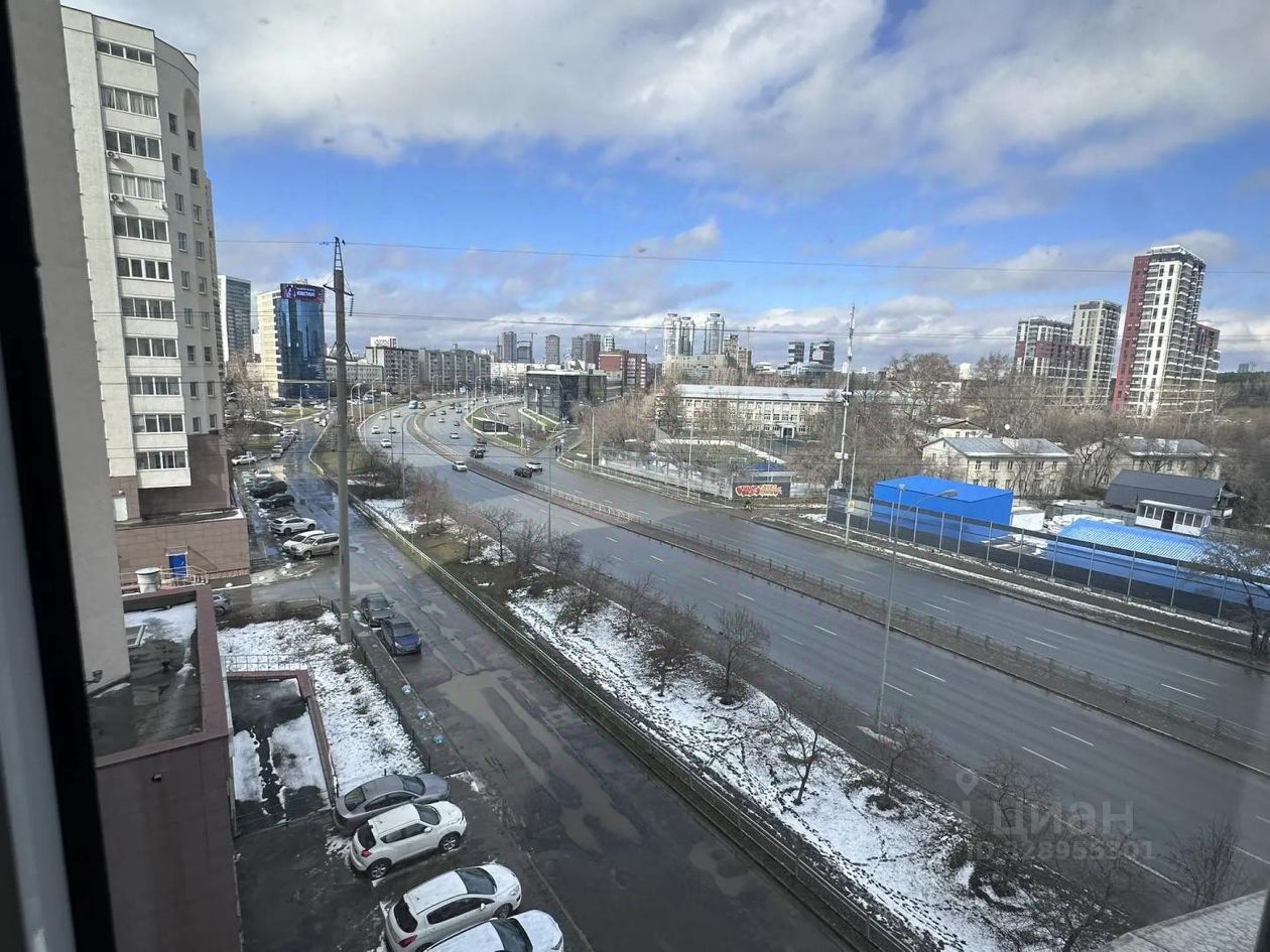 3-комн. кв., р-н Октябрьский, Екатеринбург