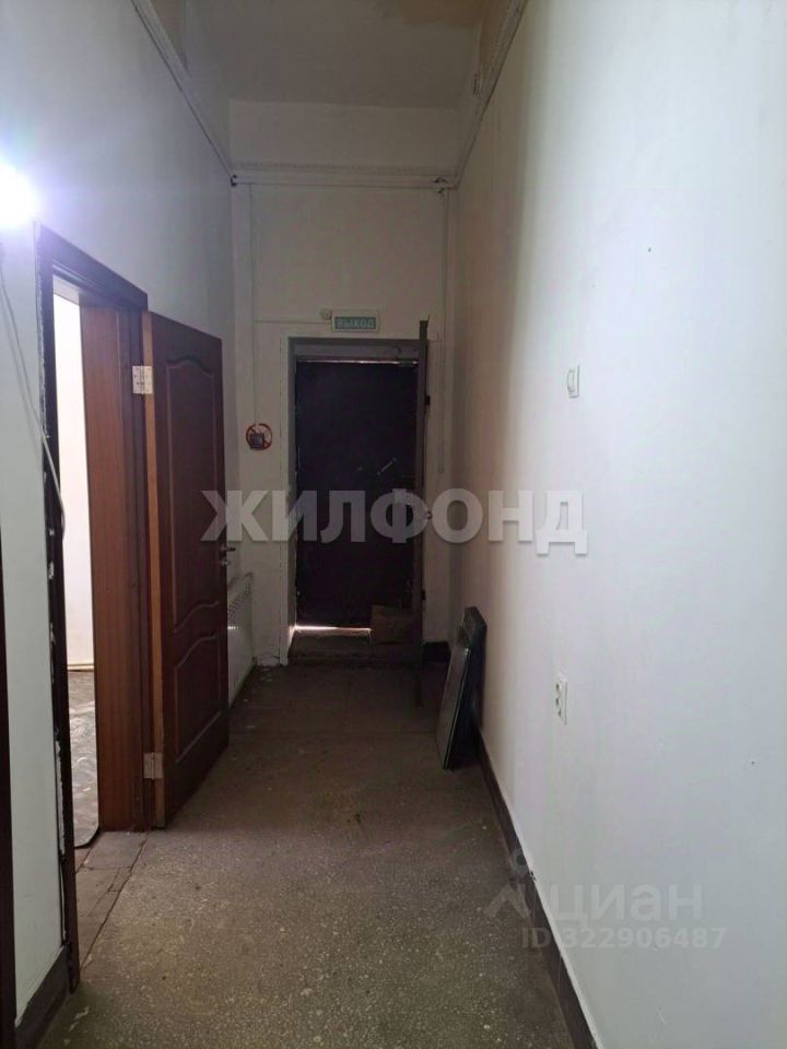 Торговая площадь, р-н Ленинский, Новосибирск