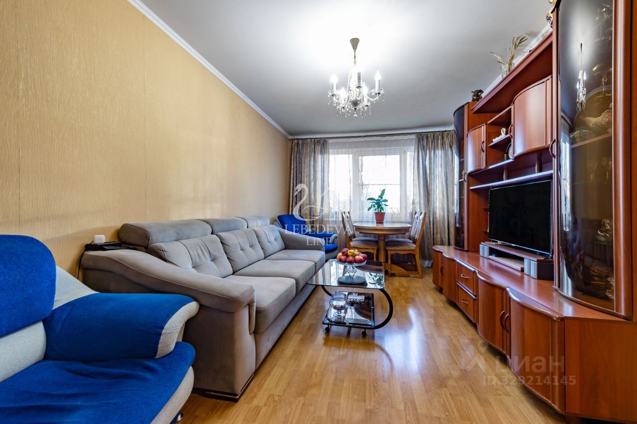 3-комн. кв., р-н Кировский, Санкт-Петербург