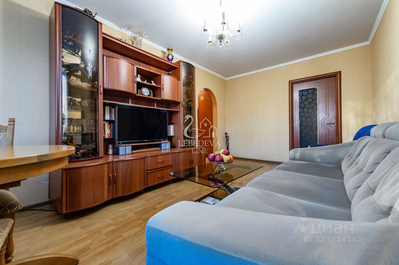 3-комн. кв., р-н Кировский, Санкт-Петербург