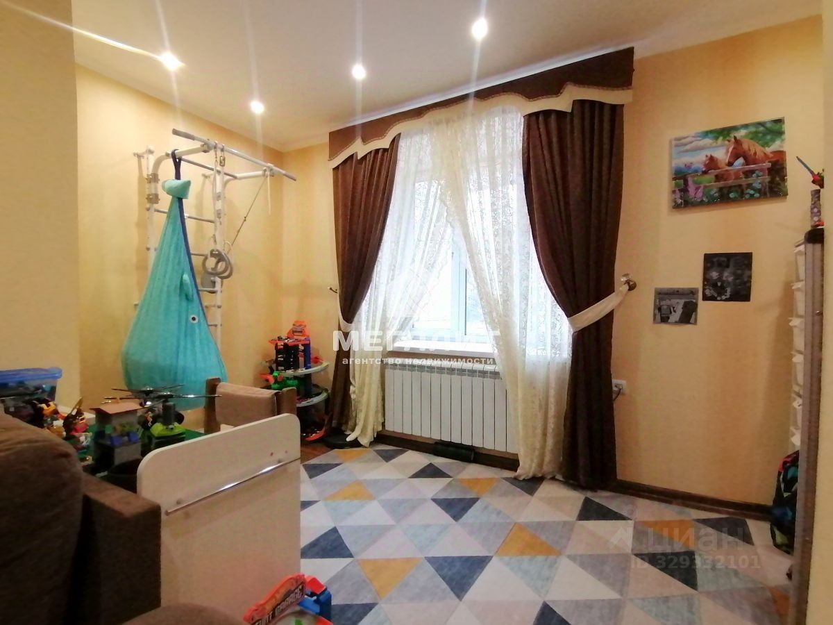 3-комн. кв., р-н Ново-Савиновский, Казань