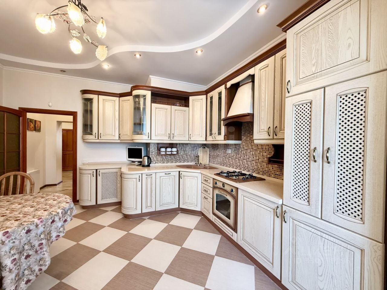 3-комн. кв., р-н Приволжский, Казань