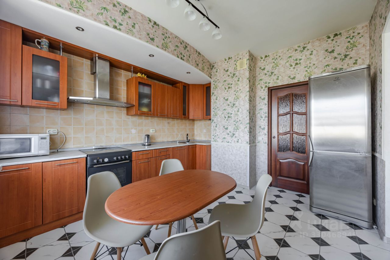 3-комн. кв., р-н Невский, Санкт-Петербург