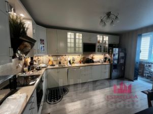 3-комн.кв., 80 м², этаж 2