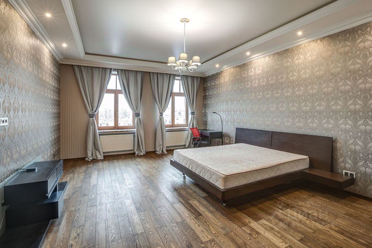 4-комн. кв., р-н Центральный, Санкт-Петербург