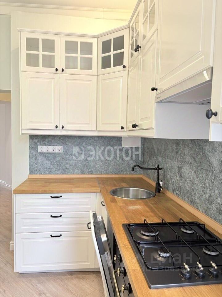 3-комн. кв., р-н Выборгский, Санкт-Петербург