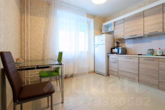 2-комн.кв., 60 м², этаж 13