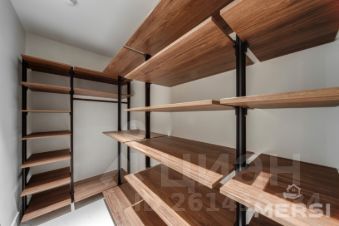 2-комн.апарт., 90 м², этаж 56