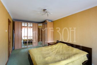 2-комн.кв., 42 м², этаж 3