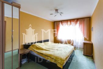 2-комн.кв., 42 м², этаж 3