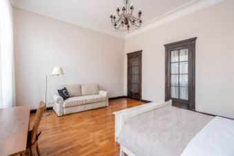 4-комн.кв., 175 м², этаж 2