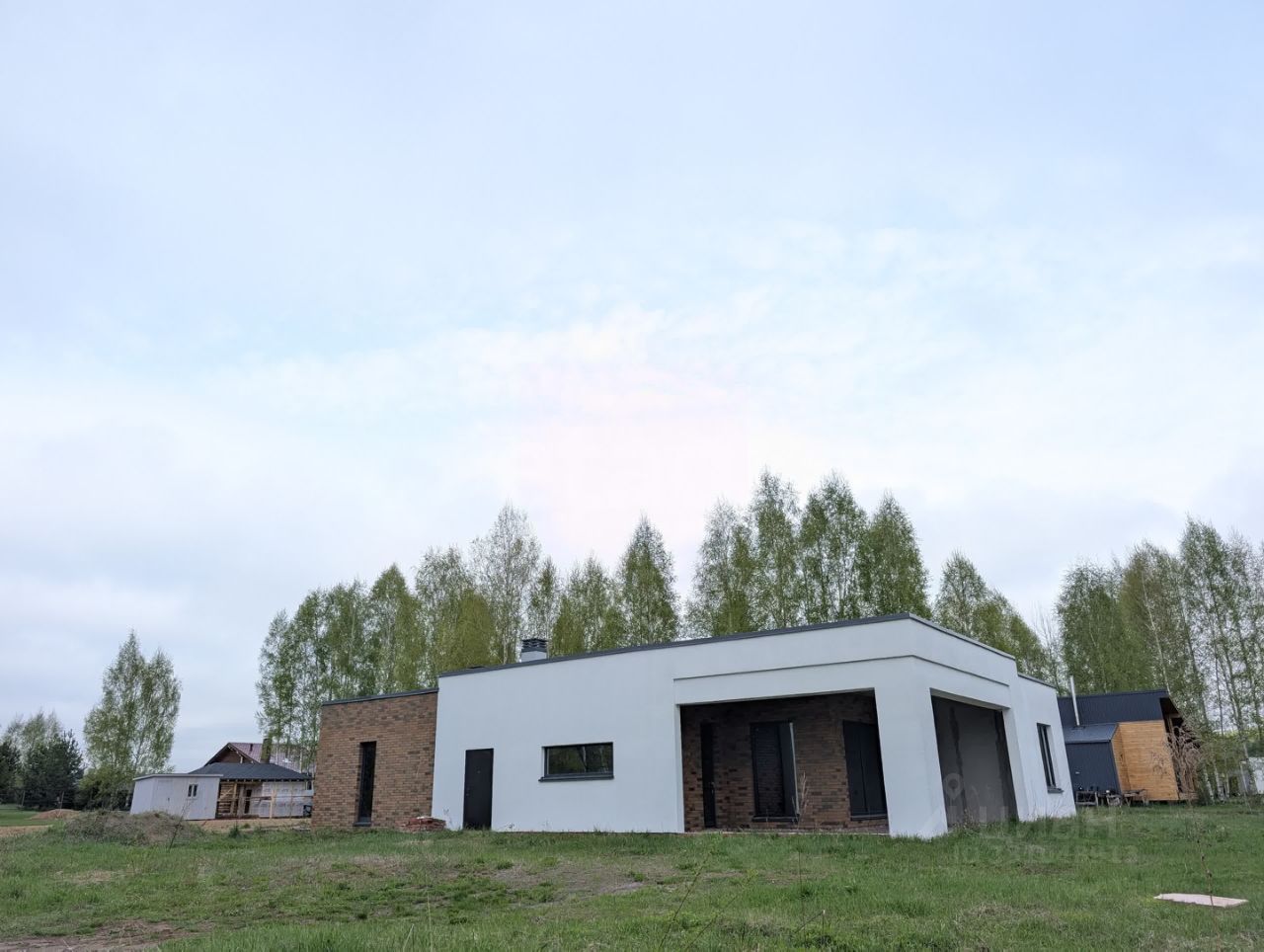 https://images.cdn-cian.ru/images/2901037326-1.jpg