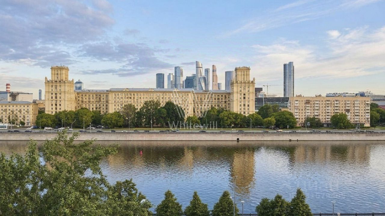 4-комн. кв., р-н Хамовники, Москва