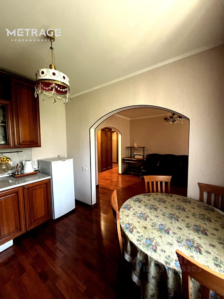 3-комн. кв., р-н Дзержинский, Новосибирск