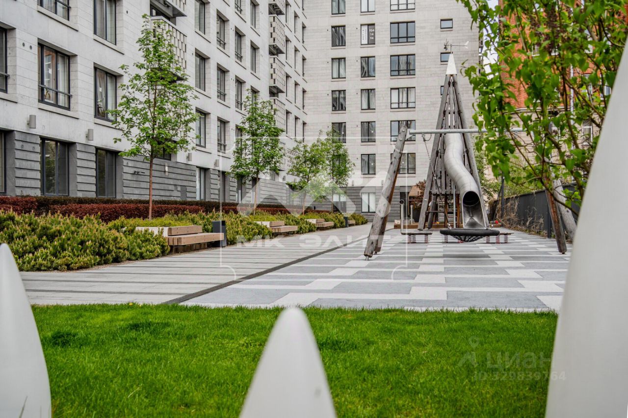 3-комн. кв., р-н Петроградский, Санкт-Петербург