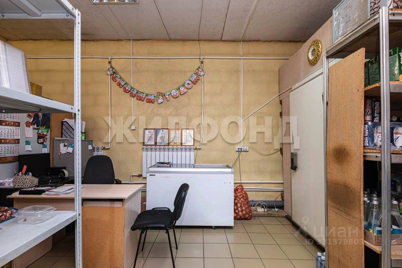 Торговая площадь, р-н Калининский, Новосибирск