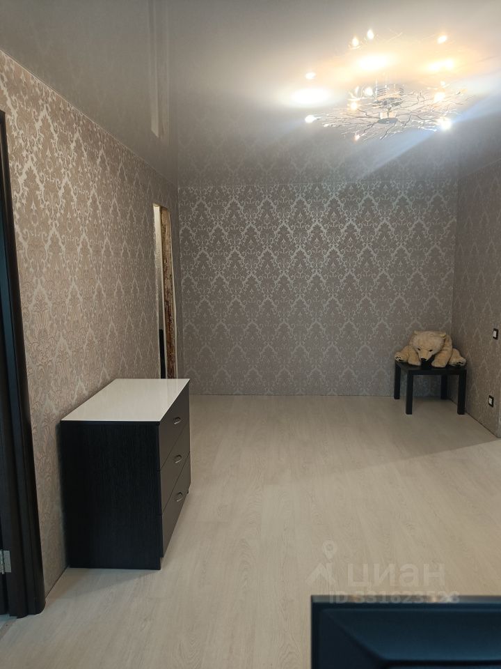2-комн. кв., р-н Орджоникидзевский, Екатеринбург