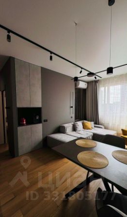 2-комн.кв., 42 м², этаж 13
