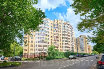 1-комн.кв., 50 м², этаж 2 1-комн.кв., 50 м², этаж 2