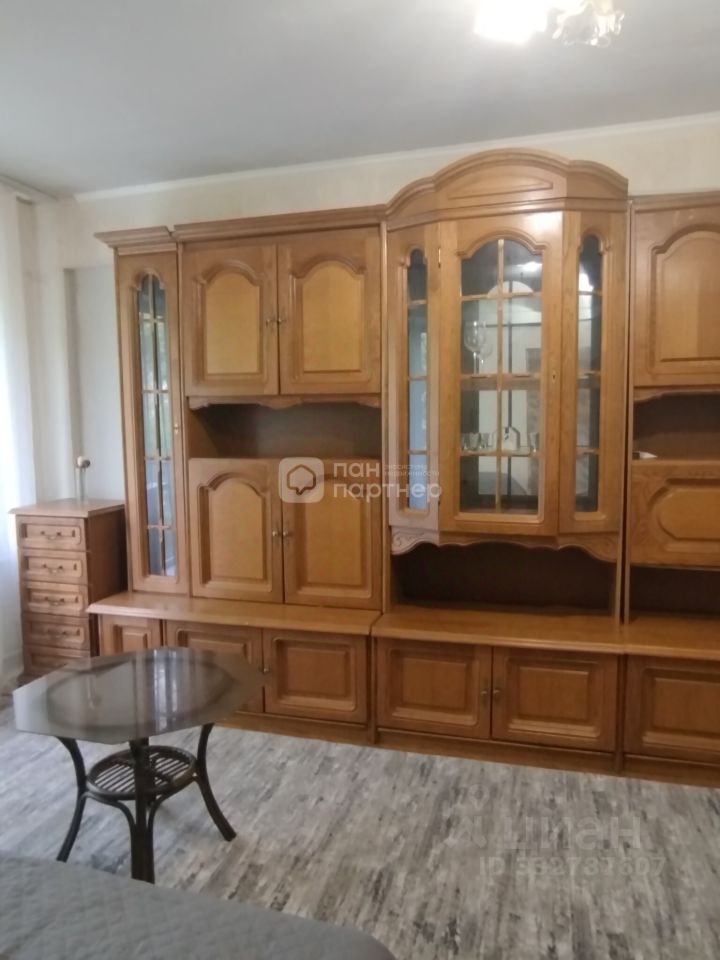 3-комн. кв., р-н Калининский, Санкт-Петербург