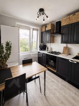 2-комн.кв., 43 м², этаж 4