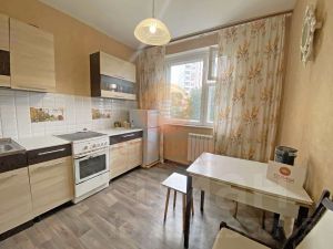 2-комн.кв., 55 м², этаж 5 2-комн.кв., 55 м², этаж 5