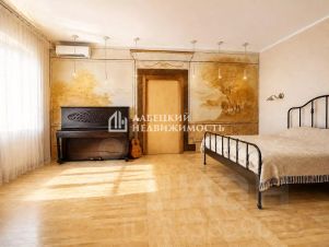 2-комн.кв., 88 м², этаж 2
