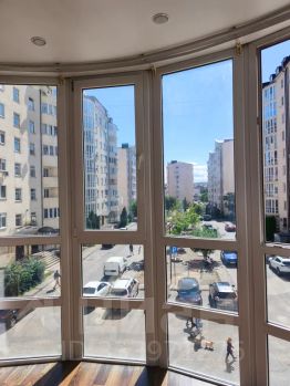 1-комн. кв 61 м2, 3/9 эт