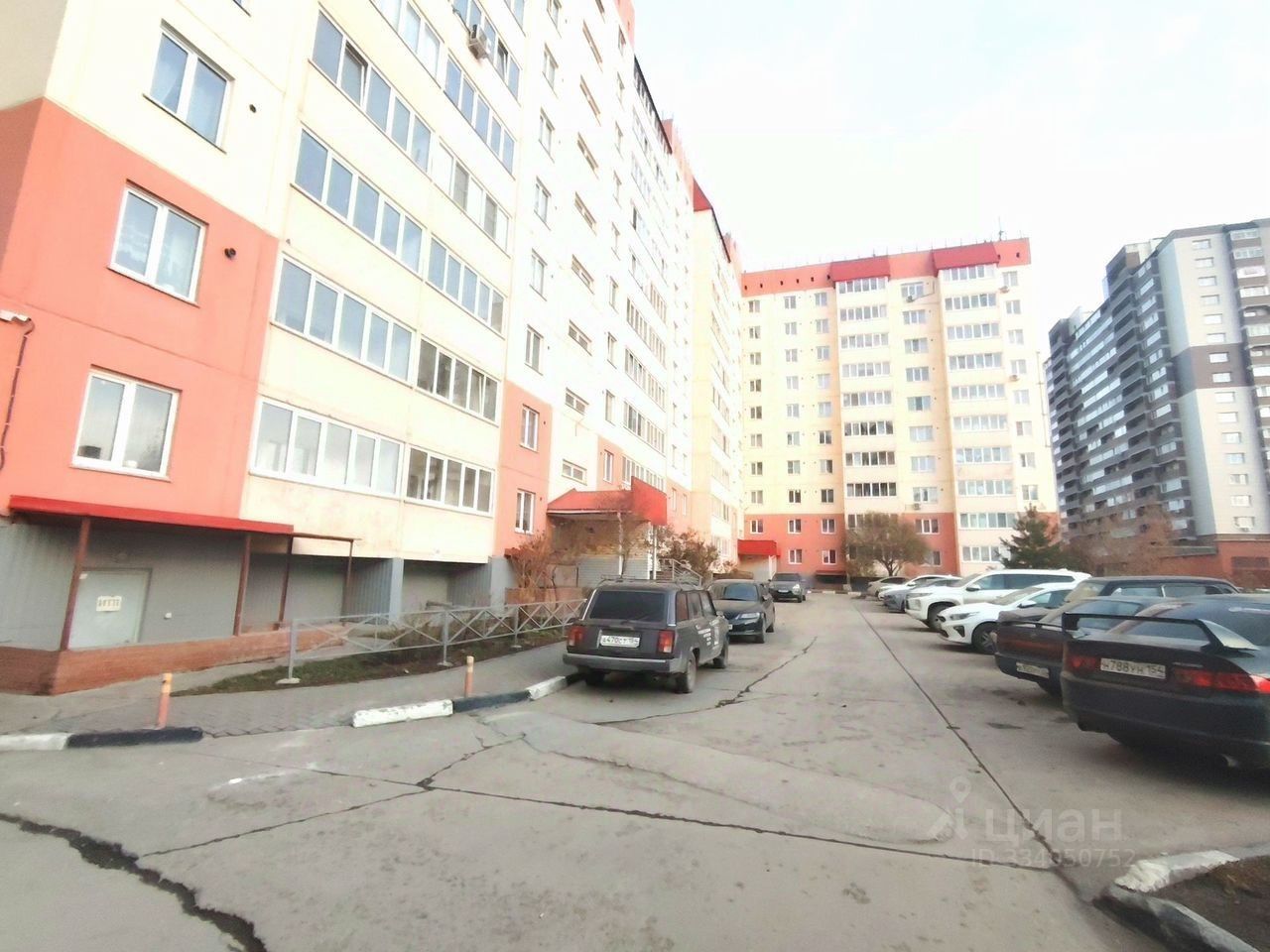 1-комнатная квартира в аренду, Новосибирск, улица Петухова, 14/2 — 24 000 ₽/мес