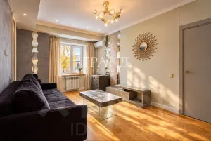 2-комн.кв., 61 м², этаж 4