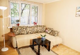 2-комн.кв., 45 м², этаж 1