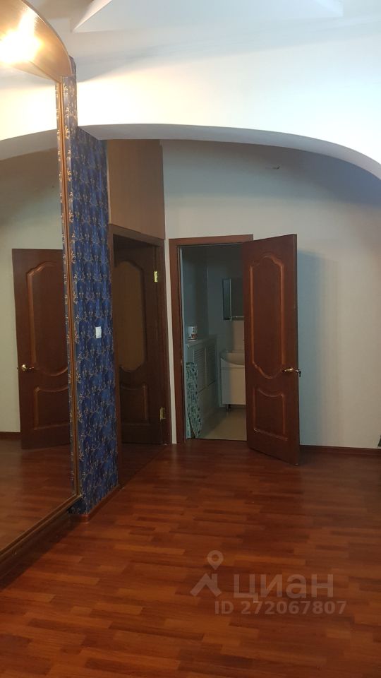 2-к кв. Магаданская область, Магадан просп. Ленина, 14 (85.0 м²)