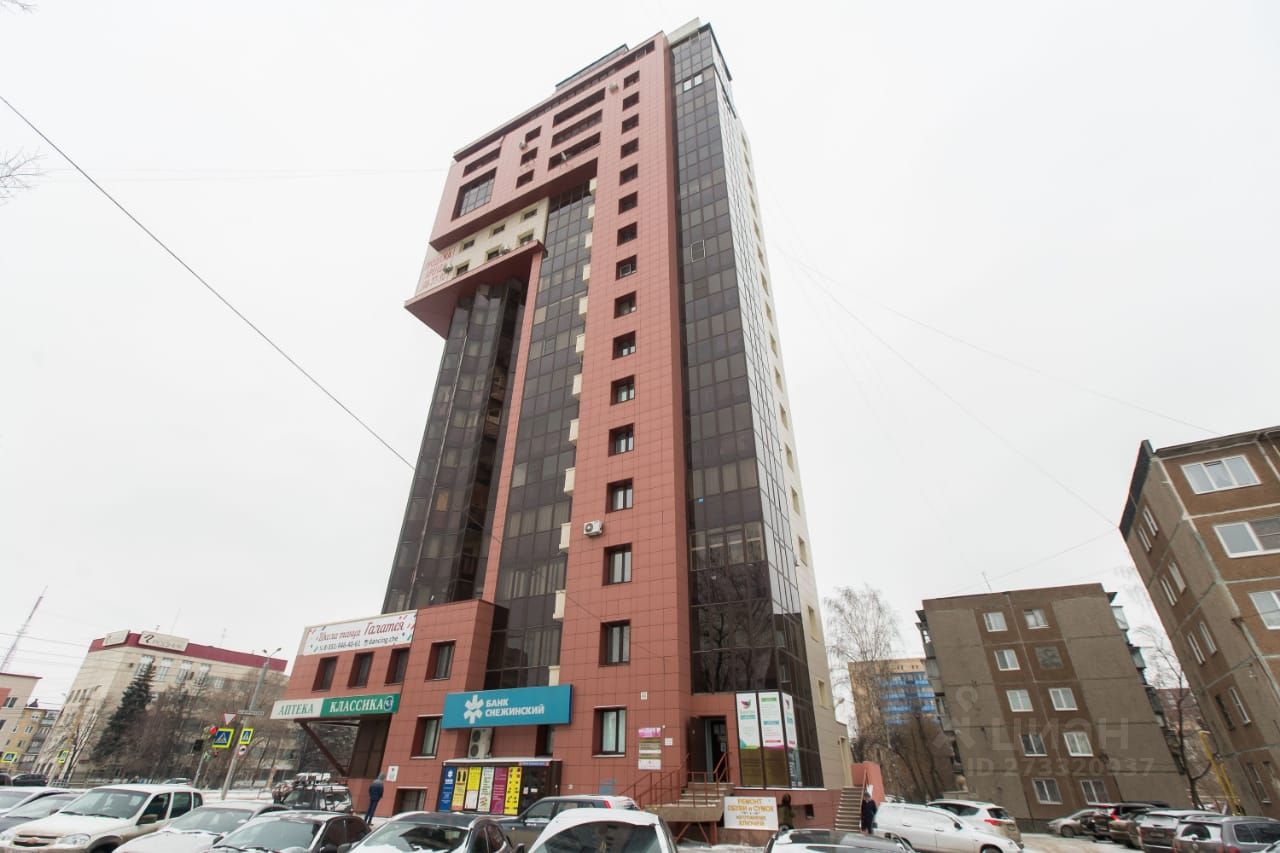 Снять однокомнатную квартиру 42м² ул. Курчатова, 5в, Челябинск, Челябинская  область - база ЦИАН, объявление 273320937