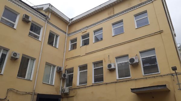 Отдельно стоящее здание в 1-м переулке Тружеников, 14с7