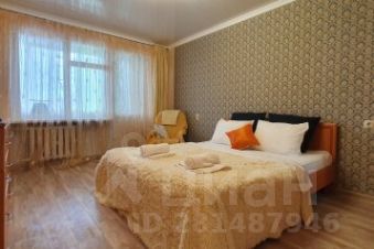 1-комн. кв 40 м2, 1/5 эт