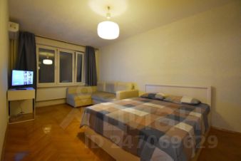 2-комн.кв., 50 м², этаж 8