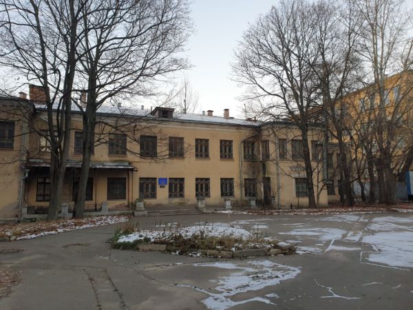 Отдельно стоящее здание на площади Борьбы, 13А