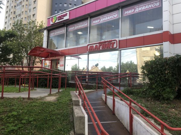 Торговый центр на ул. Строительная, 1