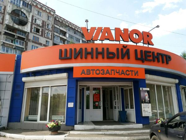 Отдельно стоящее здание на ул. Франкфурта, 27