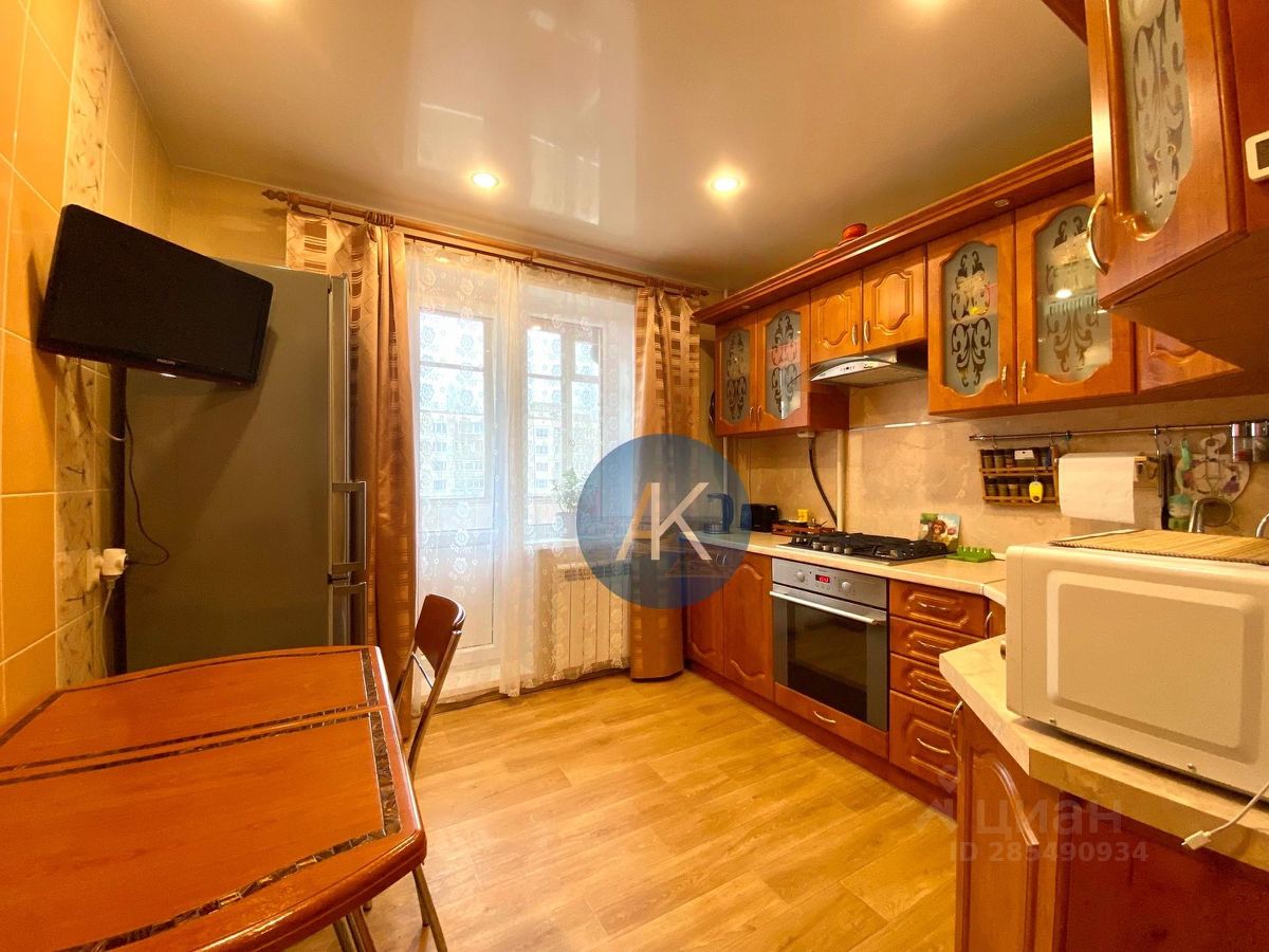 Продаю двухкомнатную квартиру 52.8м² Октябрьская ул., 6, Никольское ...