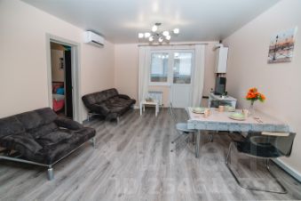 3-комн.кв., 80 м², этаж 1