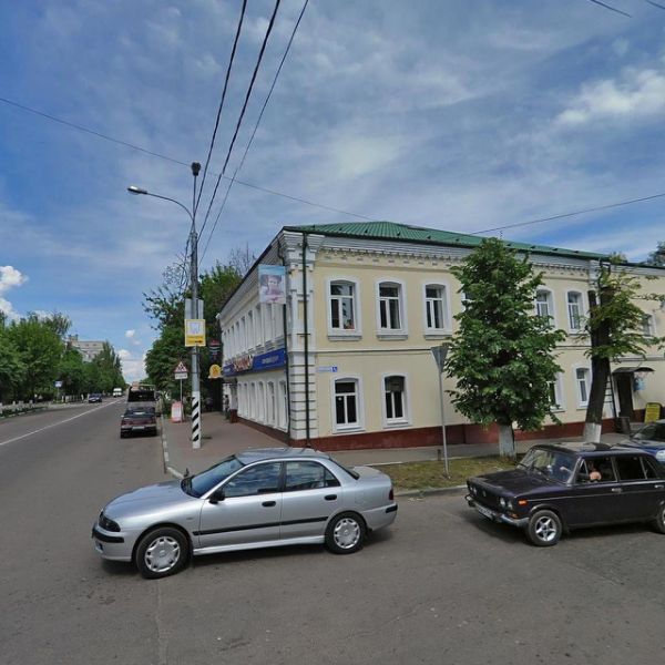 Отдельно стоящее здание на ул. Ленина, 16/4