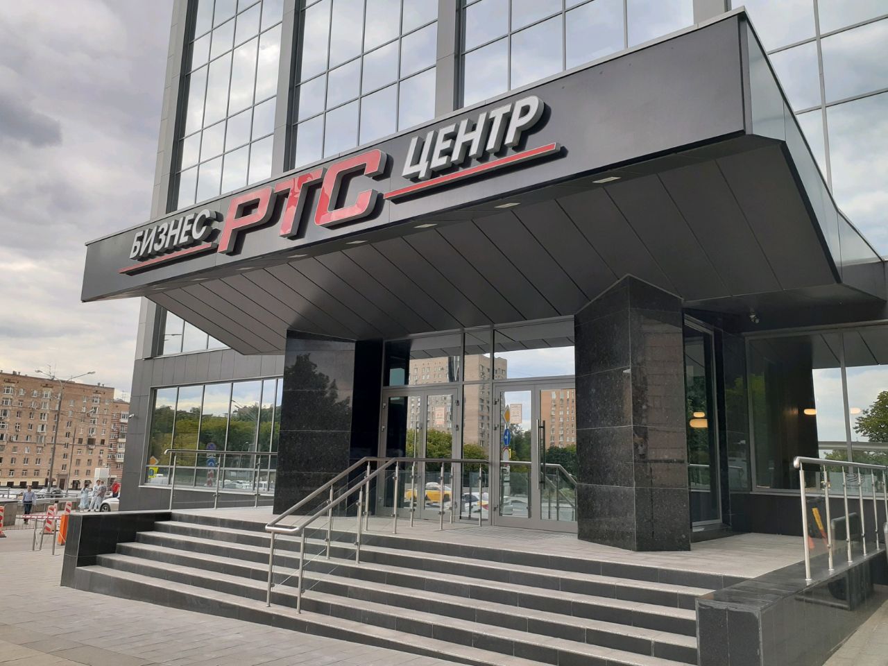 продажа помещений в БЦ РТС Земляной Вал