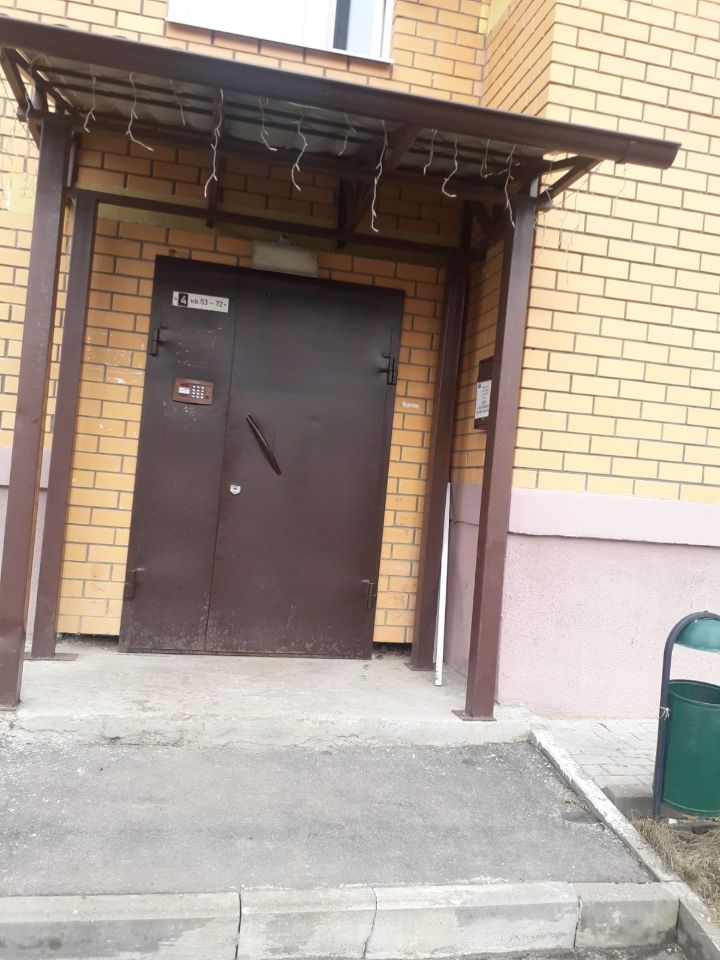 Продаю однокомнатную квартиру 33.9м² Белокаменное ш., 5, Видное ...