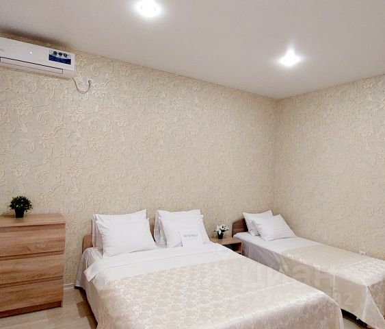 2-комн., 85 м², 2/4 этаж