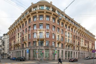 5-комн.кв., 252 м², этаж 3